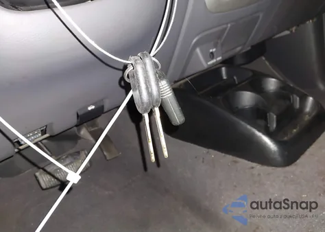 2003 Ford Ranger Edge/Tremor/Xlt from USA, damaged, VIN 1FTYR44U13PB54581